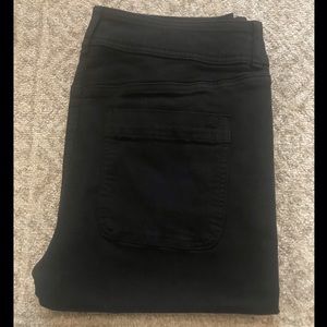 American Eagle High-Waisted Button Front Jegging